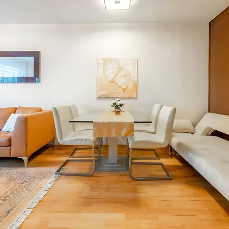 Beautiful 3-room In Laatzen Near Messe Daire *