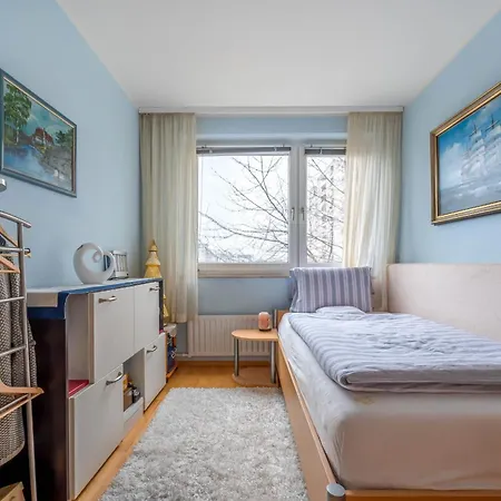 Beautiful 3-room In Laatzen Near Messe 아파트