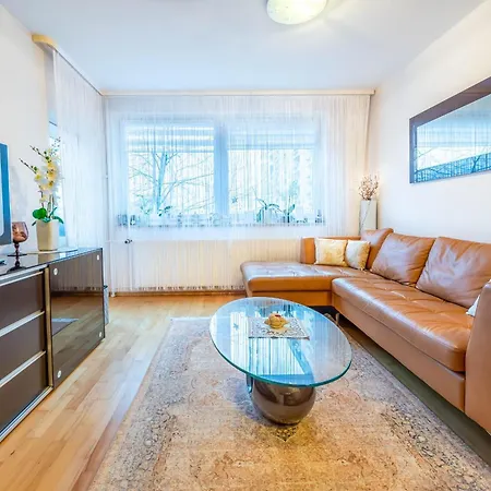 Beautiful 3-room In Laatzen Near Messe